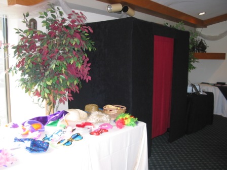 HOT SHOT PHOTO BOOTH