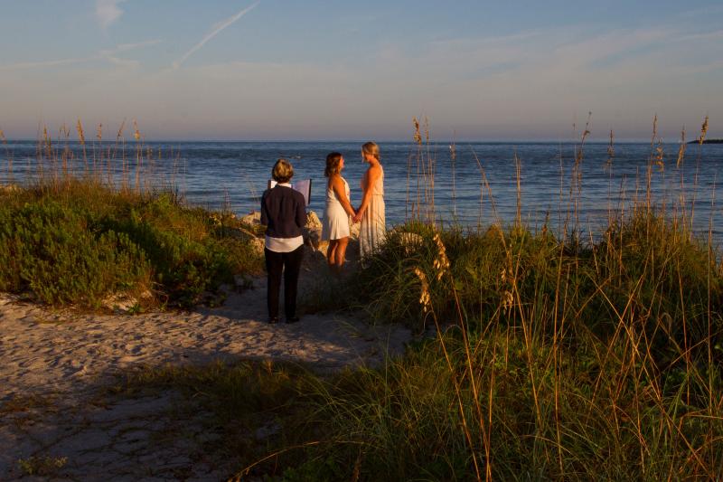 Florida beach weddings by Weddings On a Whim
