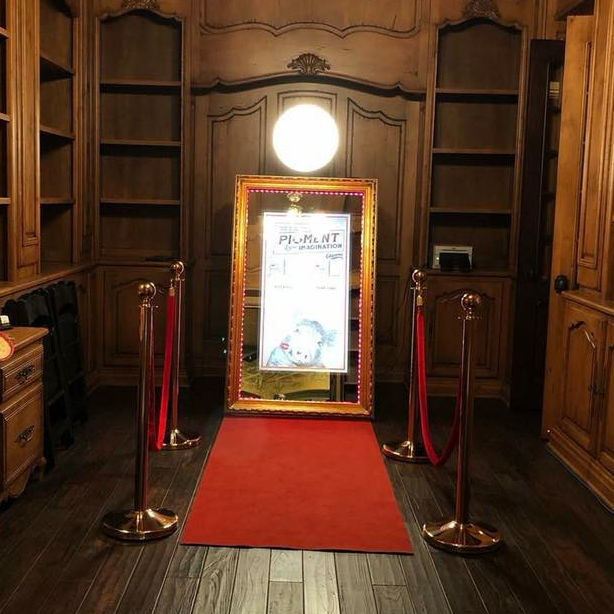 Mirror Me Perfect Selfie Photo Booth