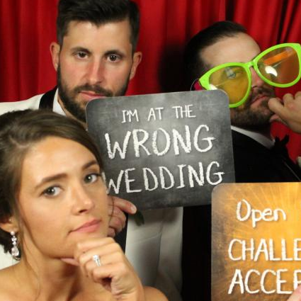 Show A Pose Photo Booth