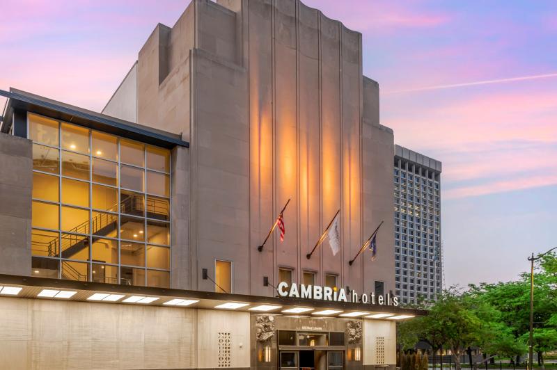 Cambria Hotel Downtown Detroit