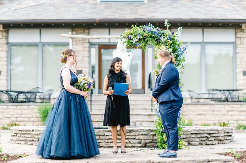 June 2022 Wedding, Estate House Lawn, photo by Amanda Musselman Photography