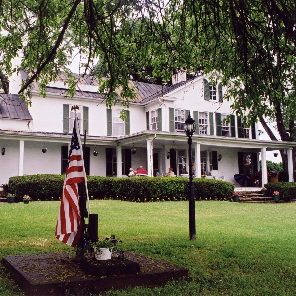 Briar Patch Bed & Breakfast Inn